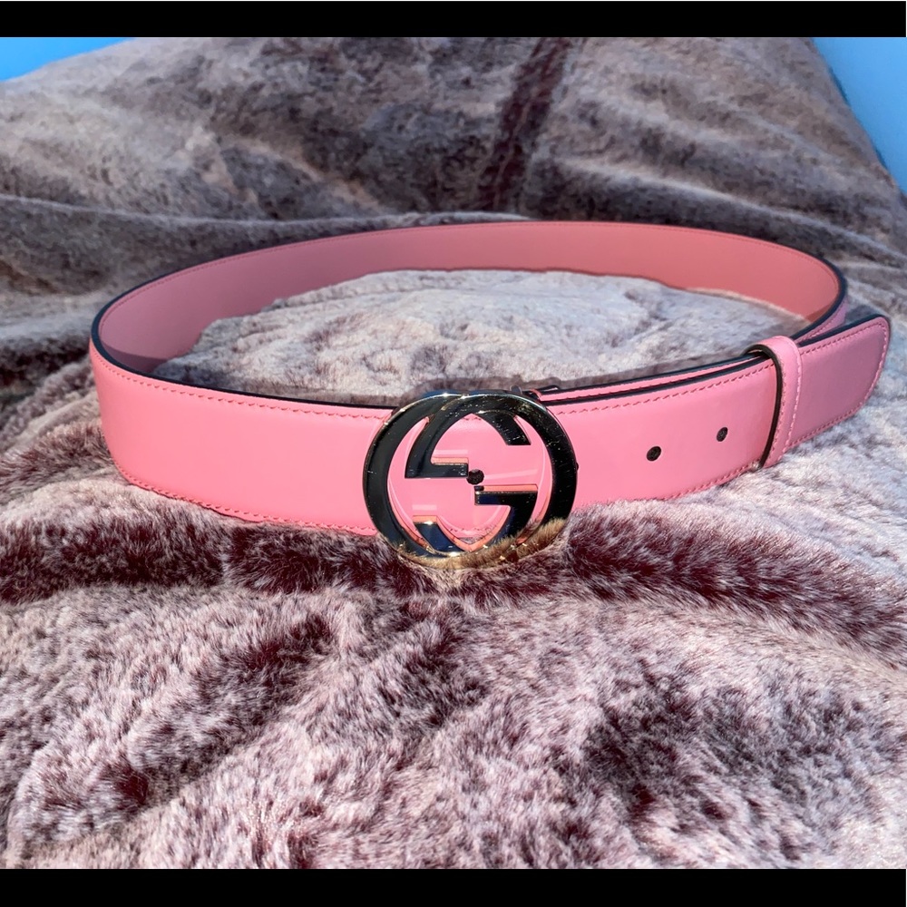 Beautiful pink Gucci belt! Only wore once.